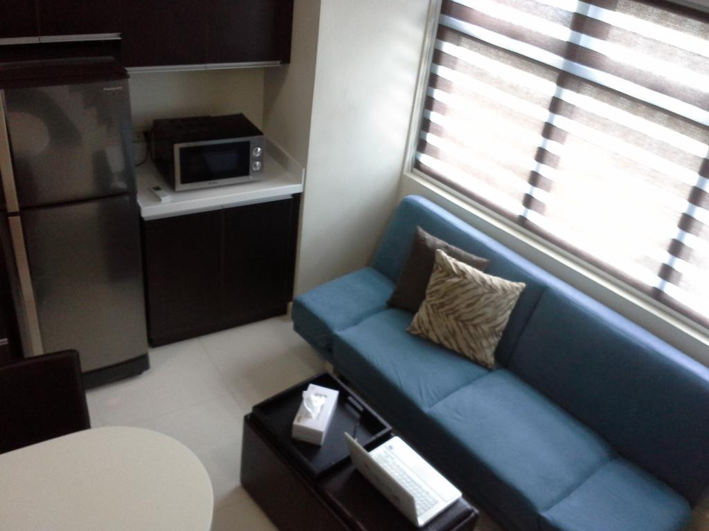 Eton Parkview Apartment Makati City Exterior photo